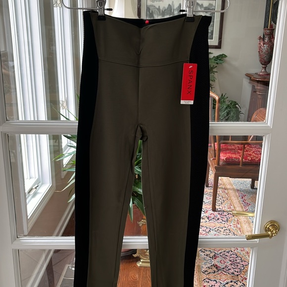 NWT Spanx textured panel leggings forest green M and top L - Picture 2 of 10